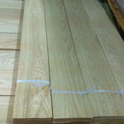 Smooth White Oak Veneer Sheets , 0.45mm Crown Cut Veneer Natural For Decoration